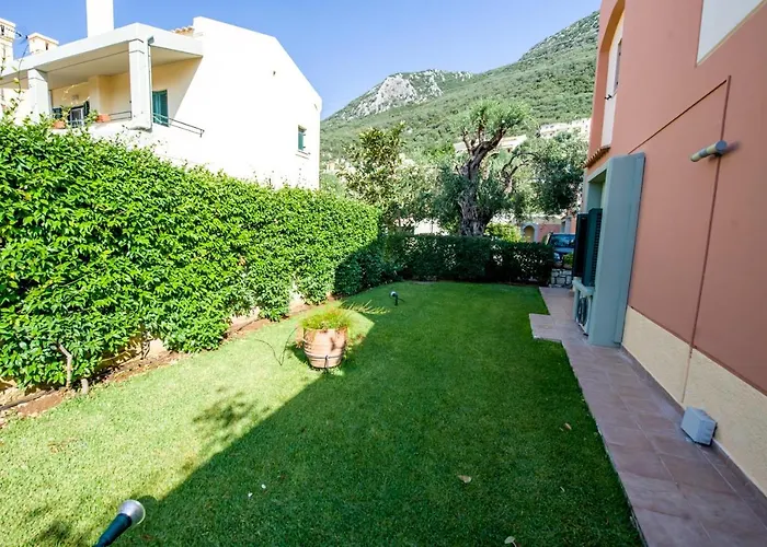 Wave And Sea Holiday Home